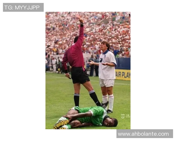 足球场上的奇葩传奇那些最怪异的足球明星背后的故事与风采